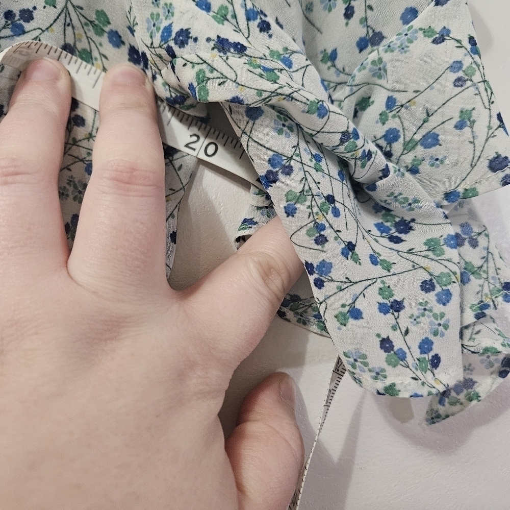 Max studio off the shoulder floral blouse! - Picture 5 of 6